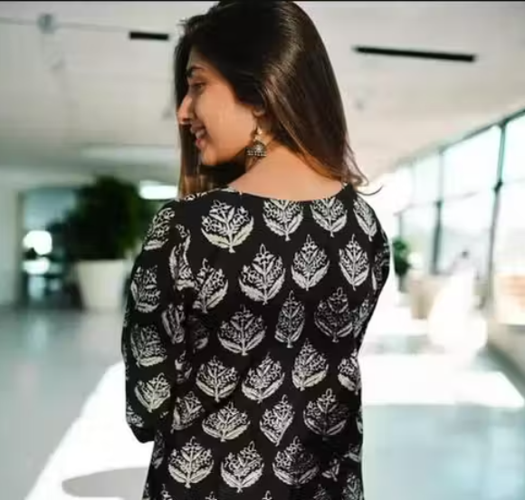 viral black kurtii
